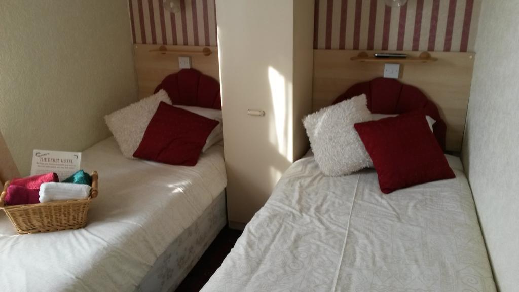 The Derby Hotel Blackpool Bagian luar foto