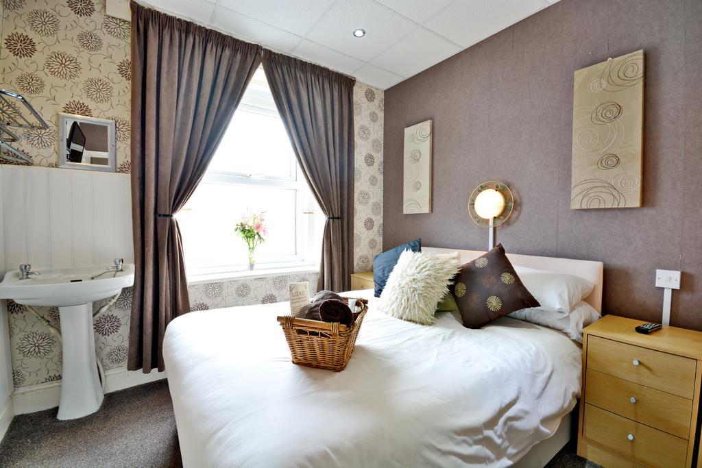 The Derby Hotel Blackpool Bagian luar foto