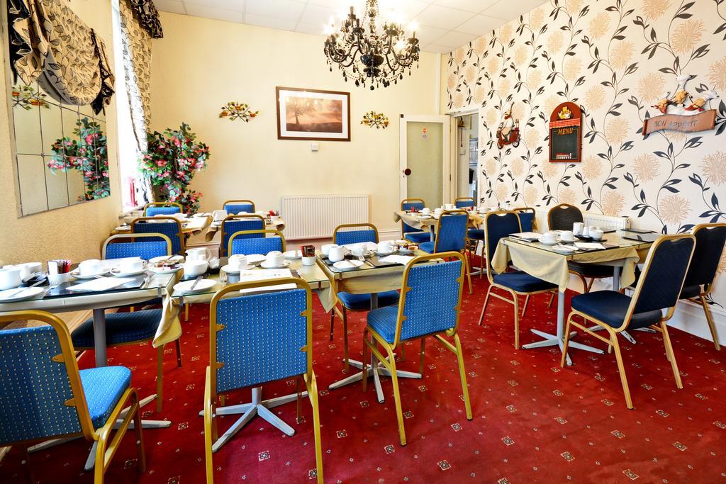 The Derby Hotel Blackpool Bagian luar foto